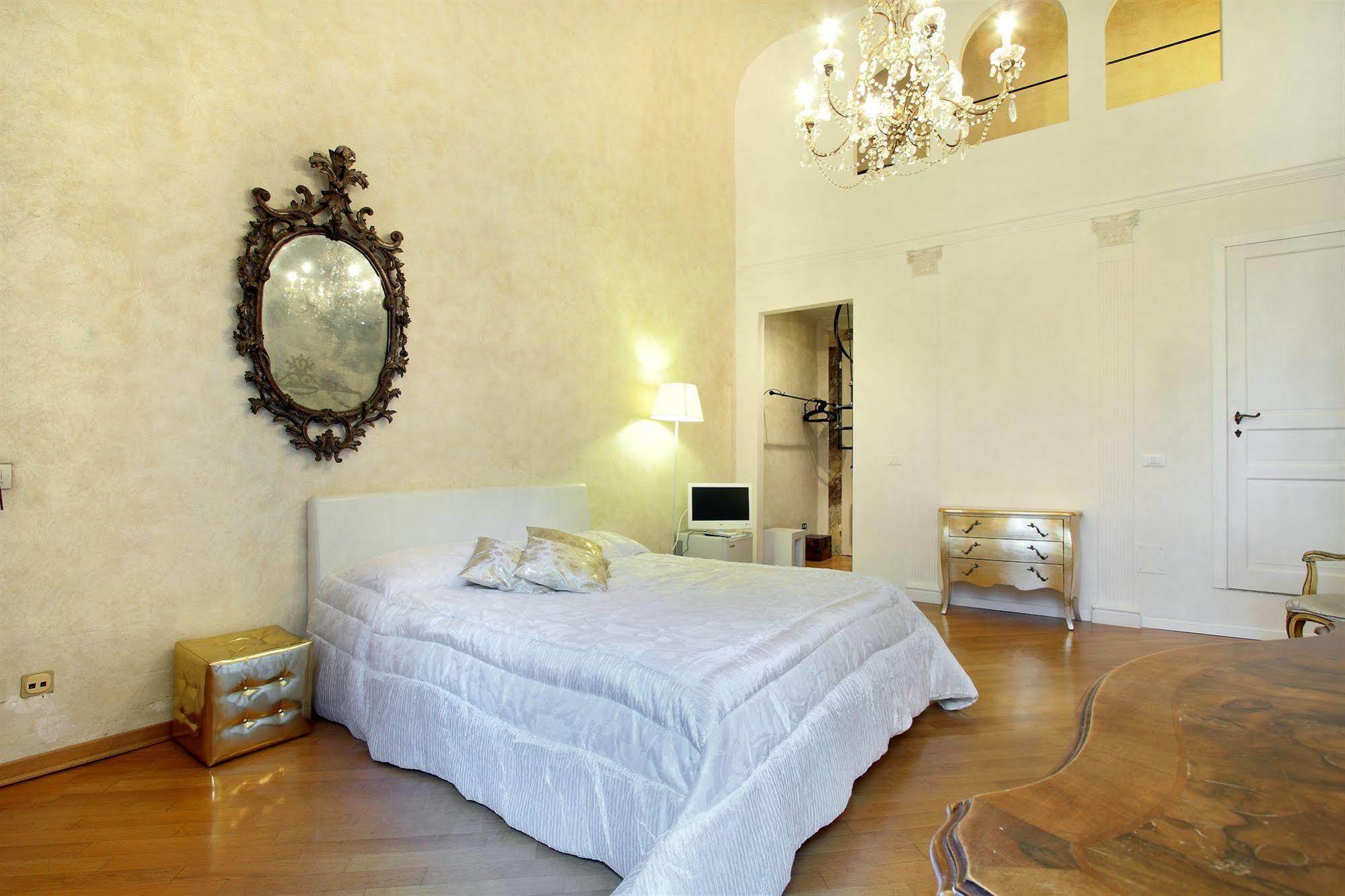 Palazzo Tolomei - Residenza D'Epoca Bed & Breakfast Firenze Bagian luar foto